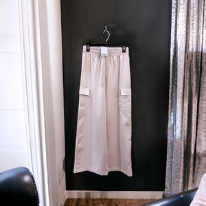 Tinsel Petite Satin Wide Leg Cargo Pants NWT size PS